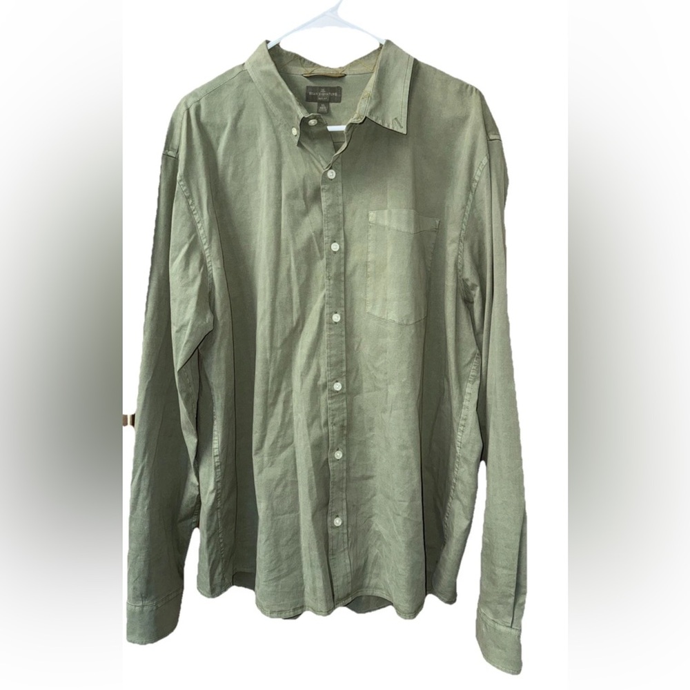 L.L. Bean signature slim fit Mens Button Down Shirt Size XL Olive Green Cotton
